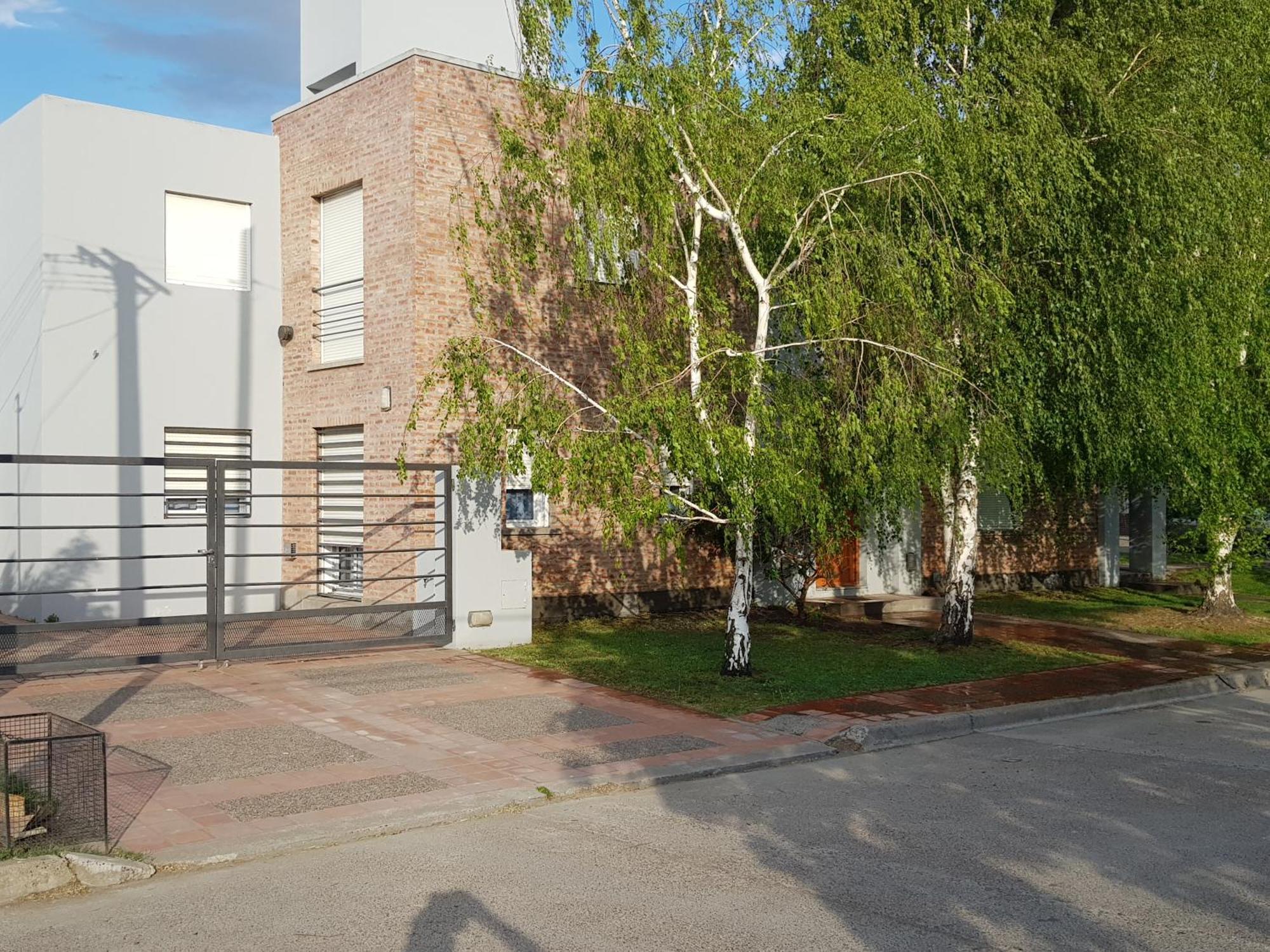 דירות ויידמה Departamentos Alsina 1 מראה חיצוני תמונה